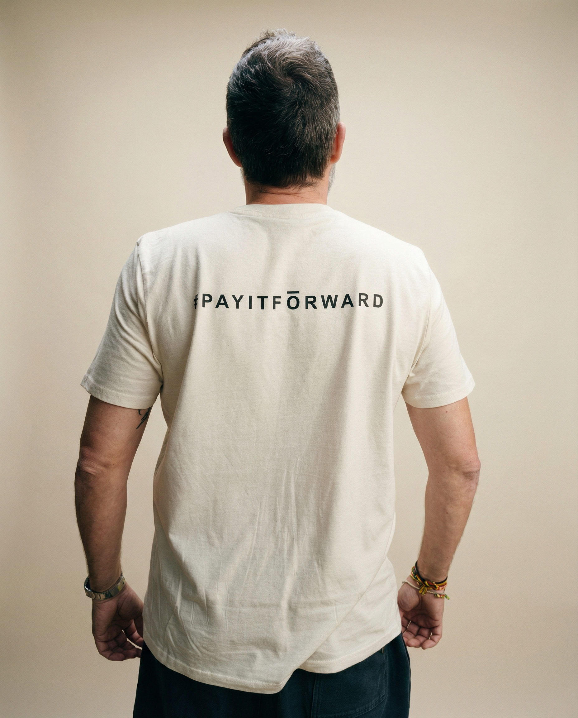 PAYITFORWARD | Camiseta de algodón orgánico — Natural Raw